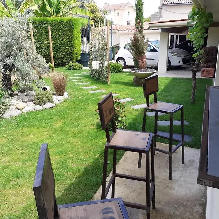 D'hôtes Du Port De Fronsac Couette-café Fronsac (Gironde)