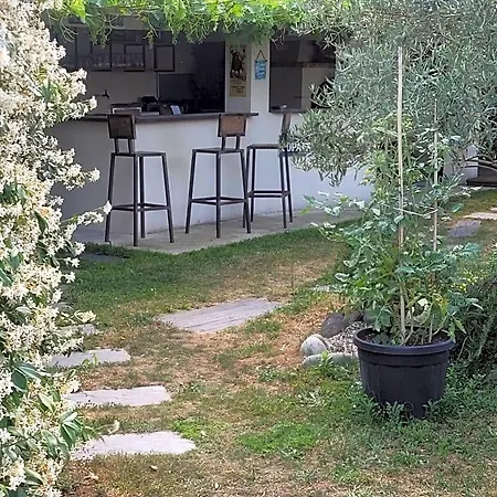 Couette-café D'hôtes Du Port De Fronsac (Gironde)